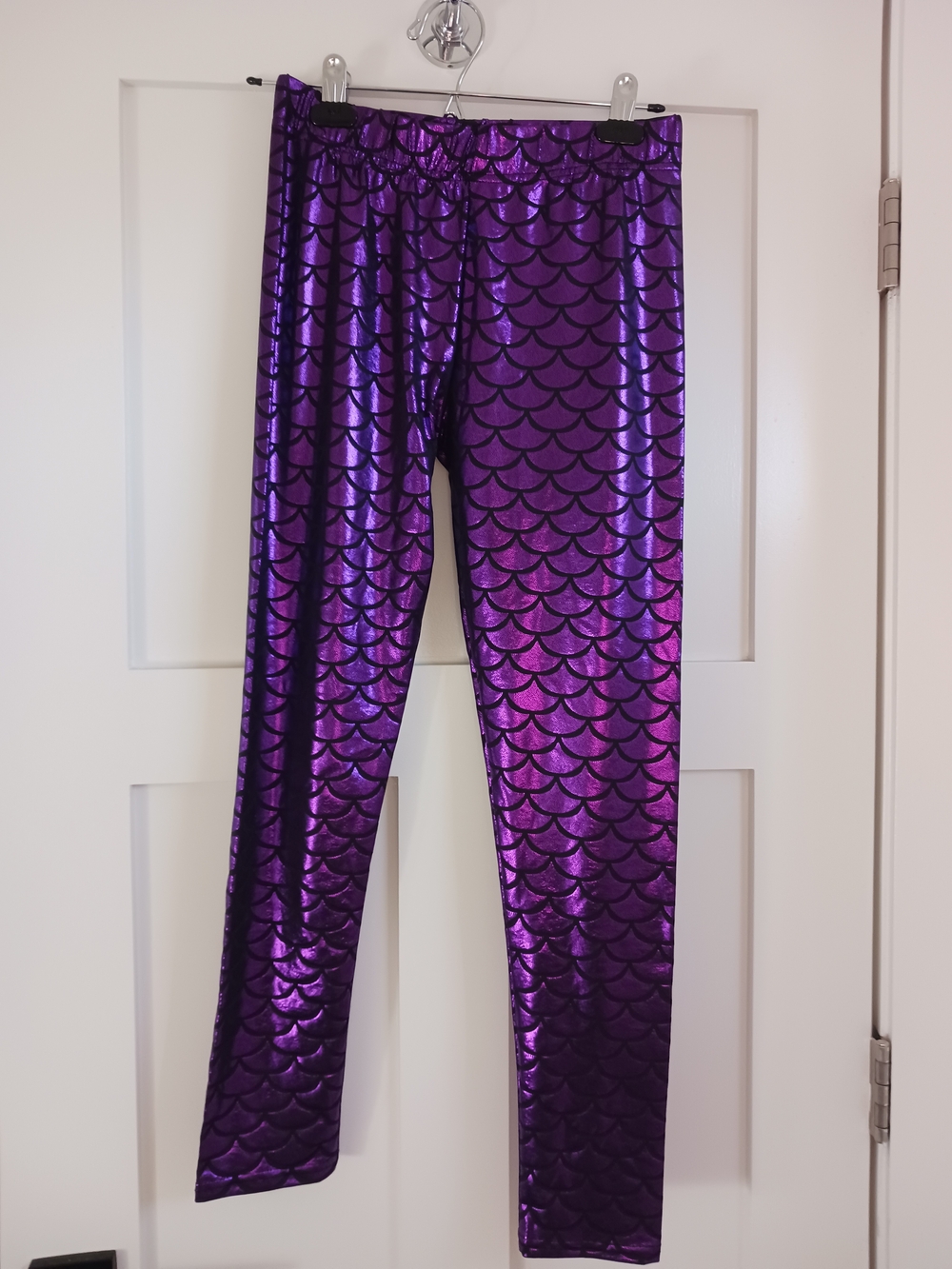 Women's Purple Metallic Mermaid Scale Leggings